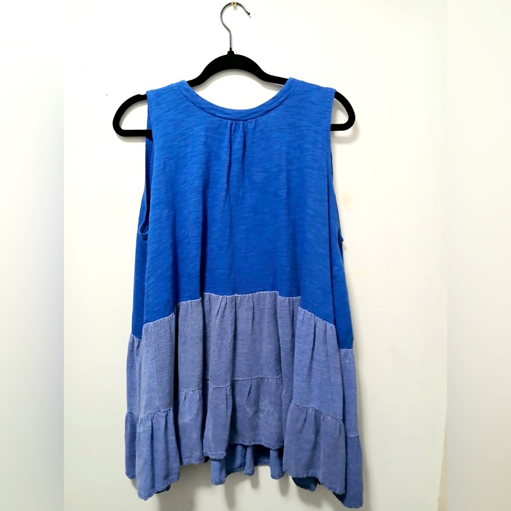 Women’s Envy blue tiered babydoll top!